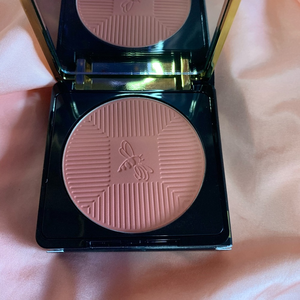 Peach Rose by Jafra Royal Jelly